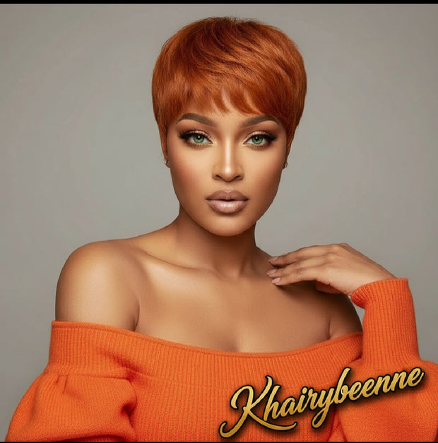 Perruque courte  avec une frange  cheveux 100% naturel couleur Ginger (orange) Burgundy et noir 150% HD 6 pouces